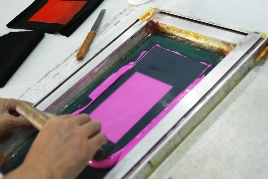 Purplish Red Screen Printing Plastisol Ink